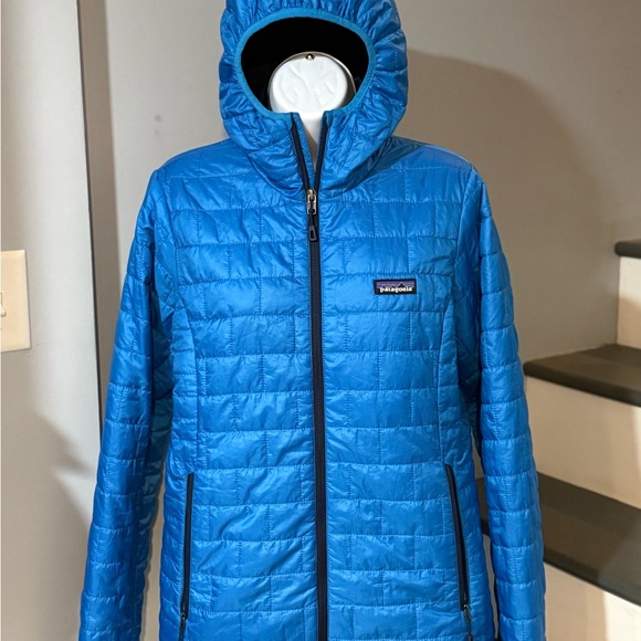 Women’s Size Medium Patagonia Hooded Nano Puff Full Zip Teal Blue Jacket - Picture 1 of 7